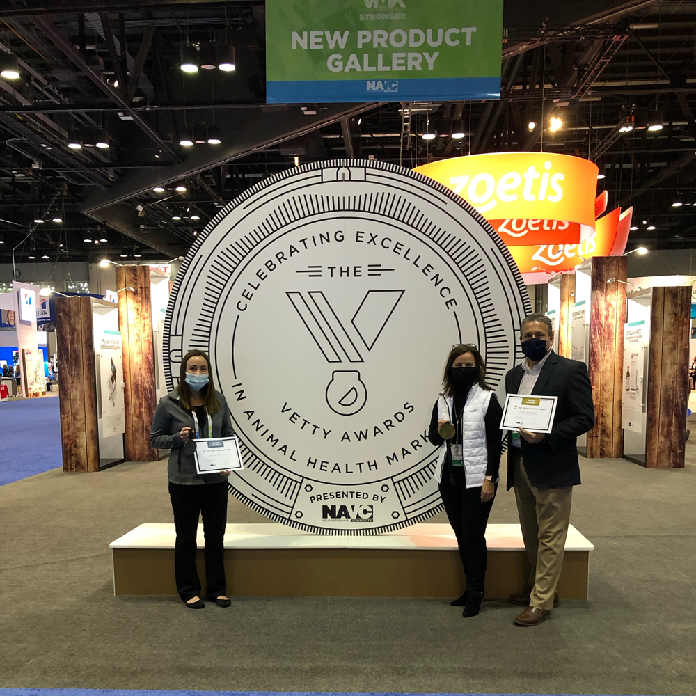Midmark earns Gold VETTY Award from NAVC 2022