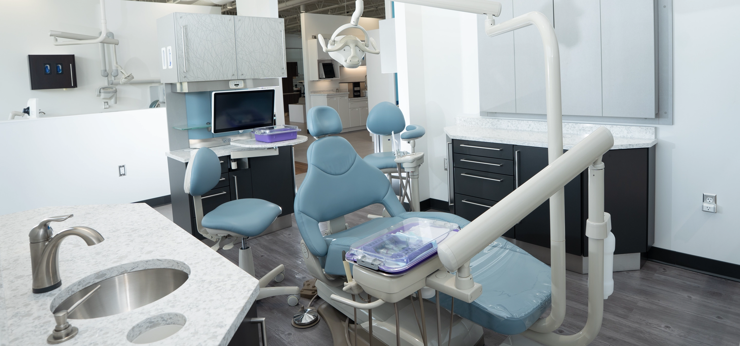 experience-center-room-cards-header