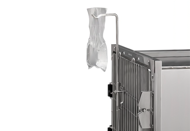 cage-door-IV-holder