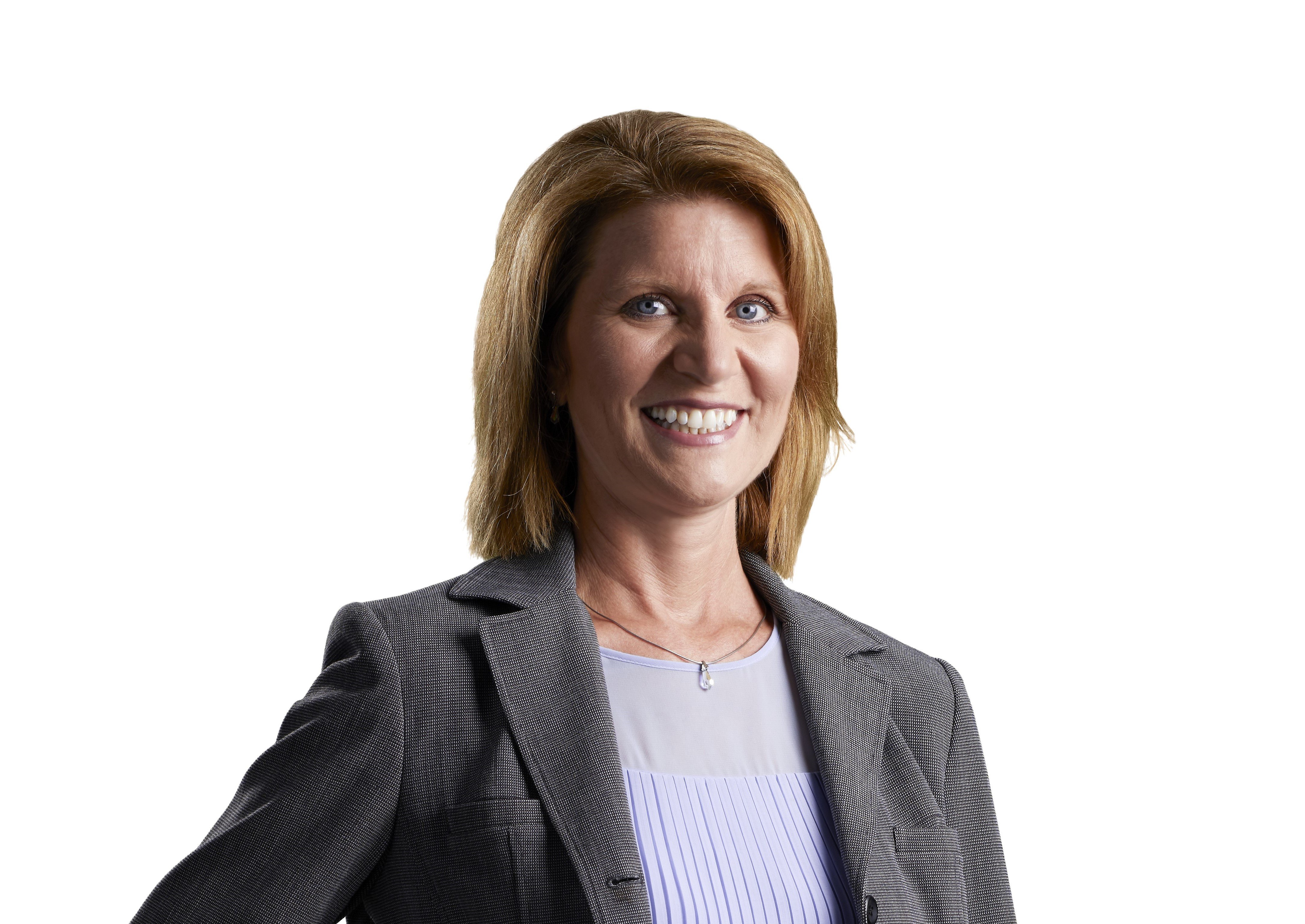 Sue Hulsmeyer of Midmark earns Anne Eiting Klamar Leadership Award of Distinction