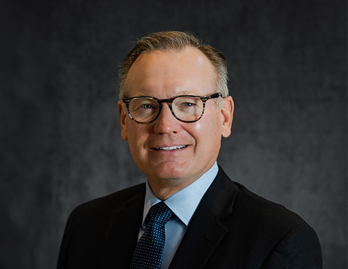 Midmark celebrates the induction of Jon Wells into Medical Distribution Hall of Fame