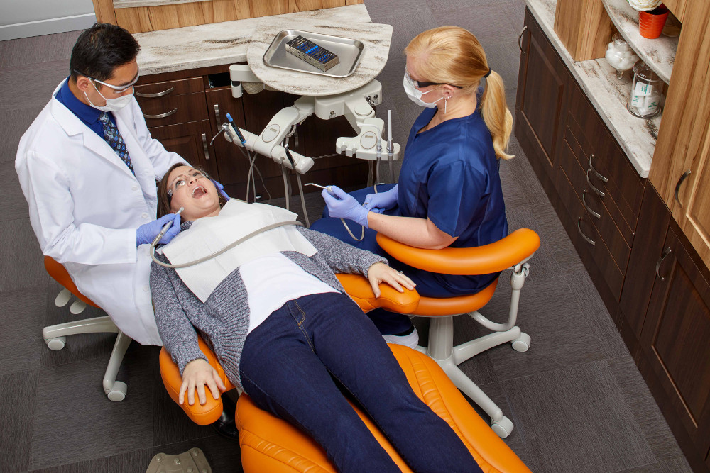 【裁断済み】ＨＯＭＥ　ＤＥＮＴＩＳＴ　ＰＲＯＦＥＳＳＩＯＮＡＬ 1〜5 Midmark Ultra Series Procenter Operatory *Call For Pricing