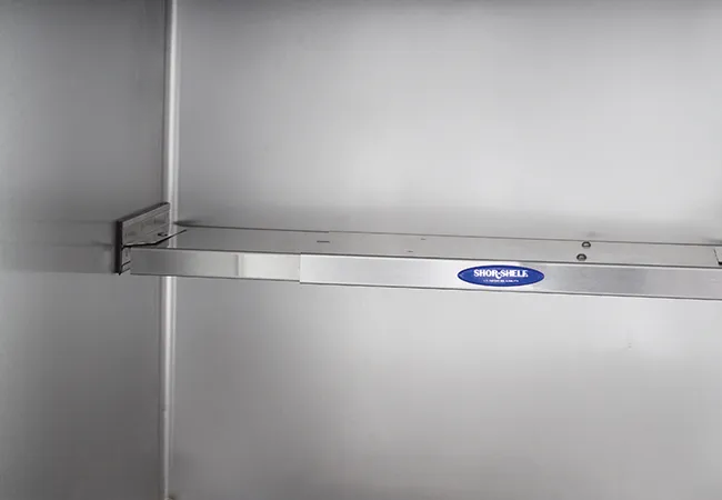 cat-perching-shelf