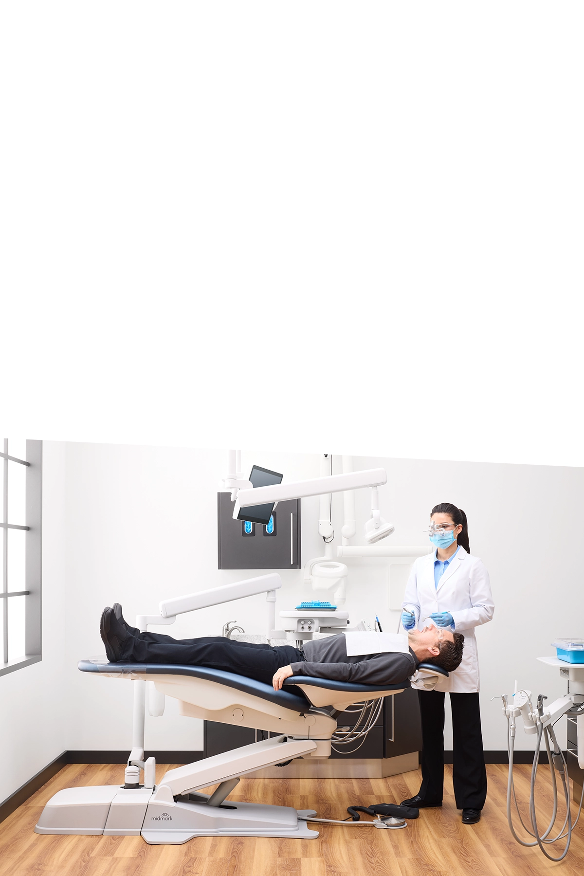 ProductOPCategoryChairs-HeroBanner-Mobile