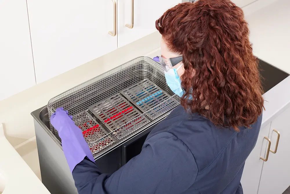 Assistant_QuickClean_Basket