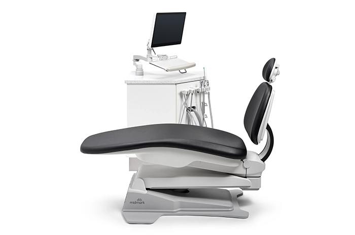 ProductPage-MidmarkDentalChair-img6-den-profile-entry-level-chair-with-ortho-cabinet-white-sweep