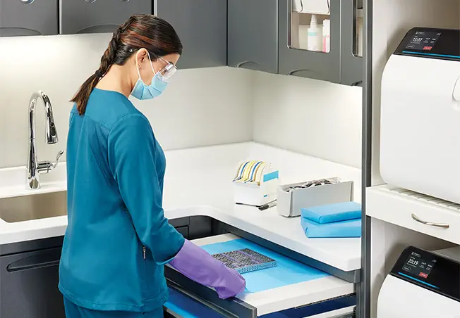 dental-L-shape-synthesis-one-model-blue-clean-prep-and-pack-wrapping copy