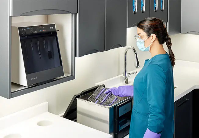 dental-L-shape-synthesis-one-model-qc-water copy