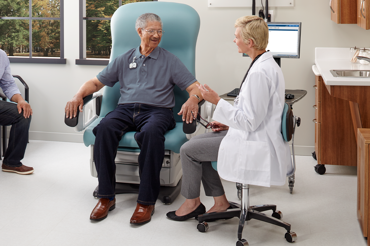 US Access Board releases new standards for examination and procedure chairs