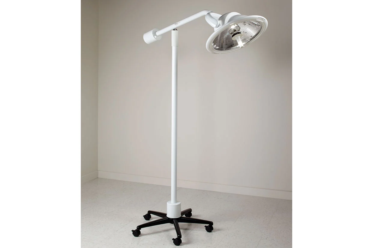 midmark ritter 255 procedure light on stand with wheels